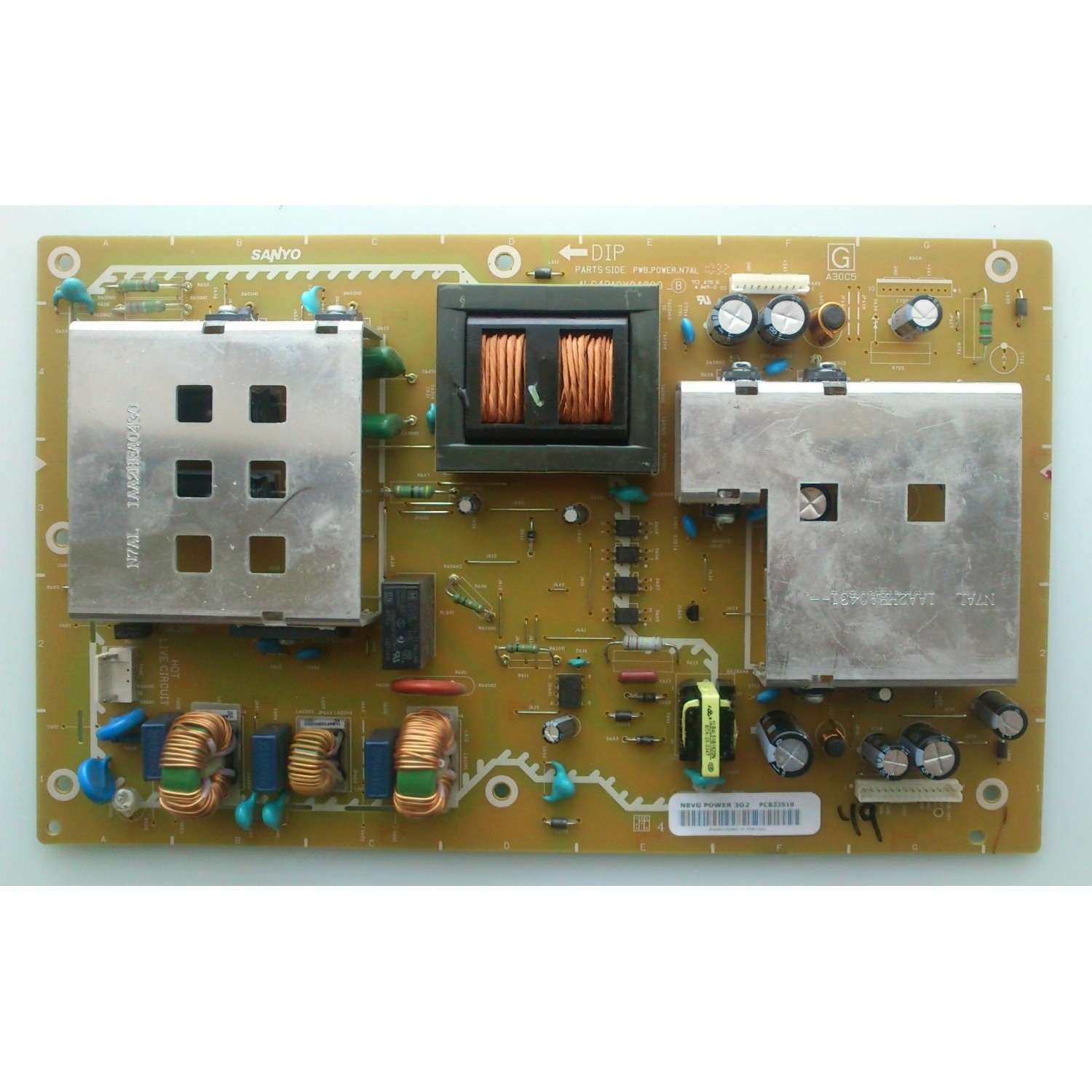 FUENTE DE PODER N8VG / N7AL SANYO 1LG4B10Y04800 MODELO DP47460 P47460-00